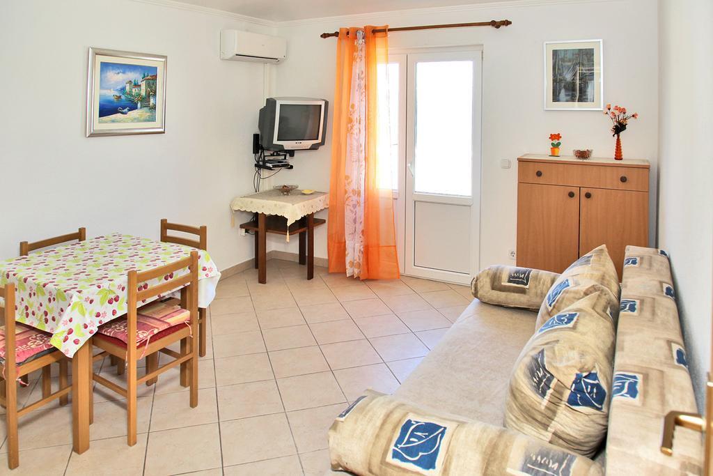 Villa Marijana Сресер Экстерьер фото