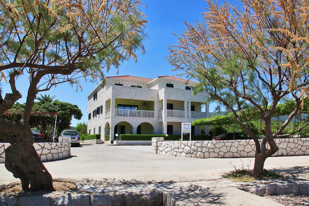 Villa Marijana Сресер Экстерьер фото